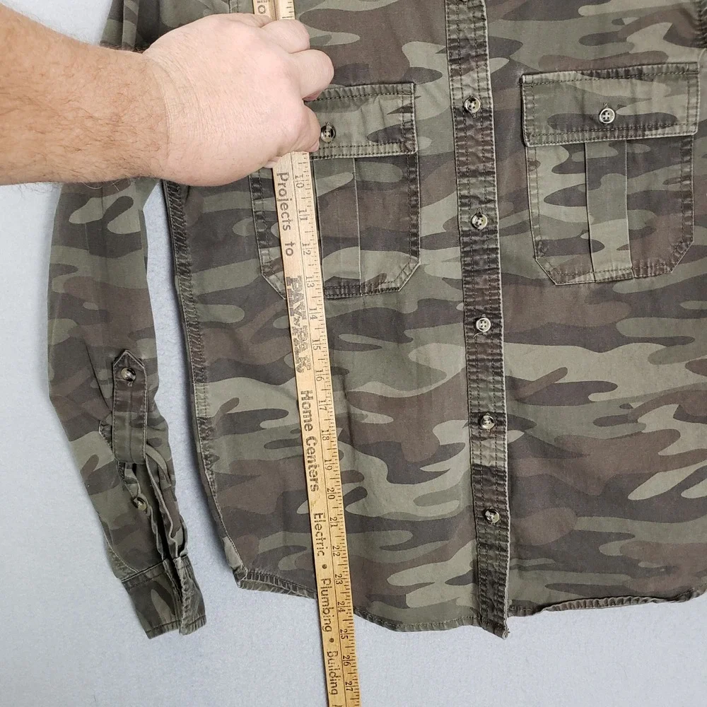 Forever 21 Size‎ M Camouflage Button Up Long Sleeve Green Camo Military Utility